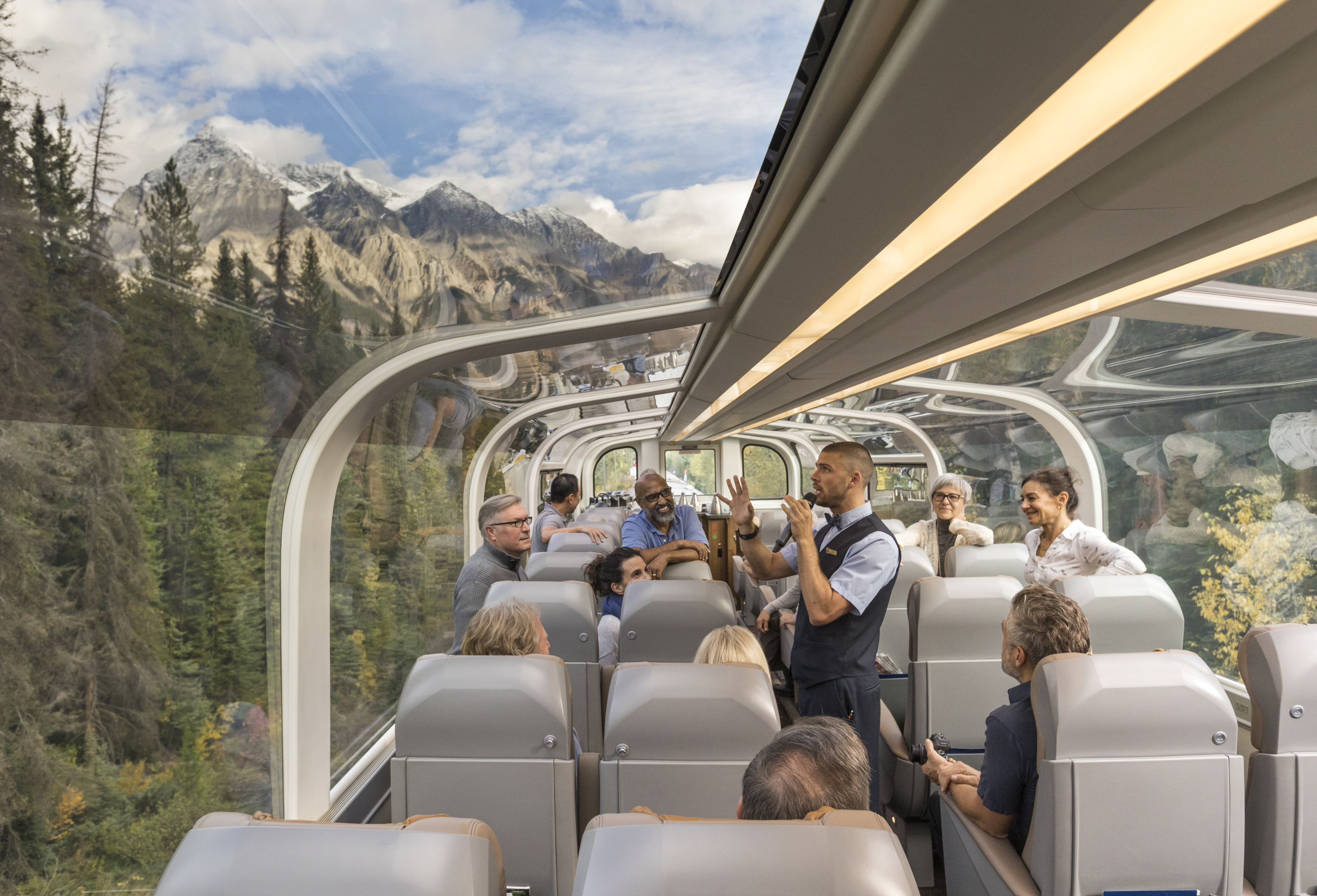 Rocky Mountaineer Gold Leaf Service Rocky Mountaineer Gold Leaf Service