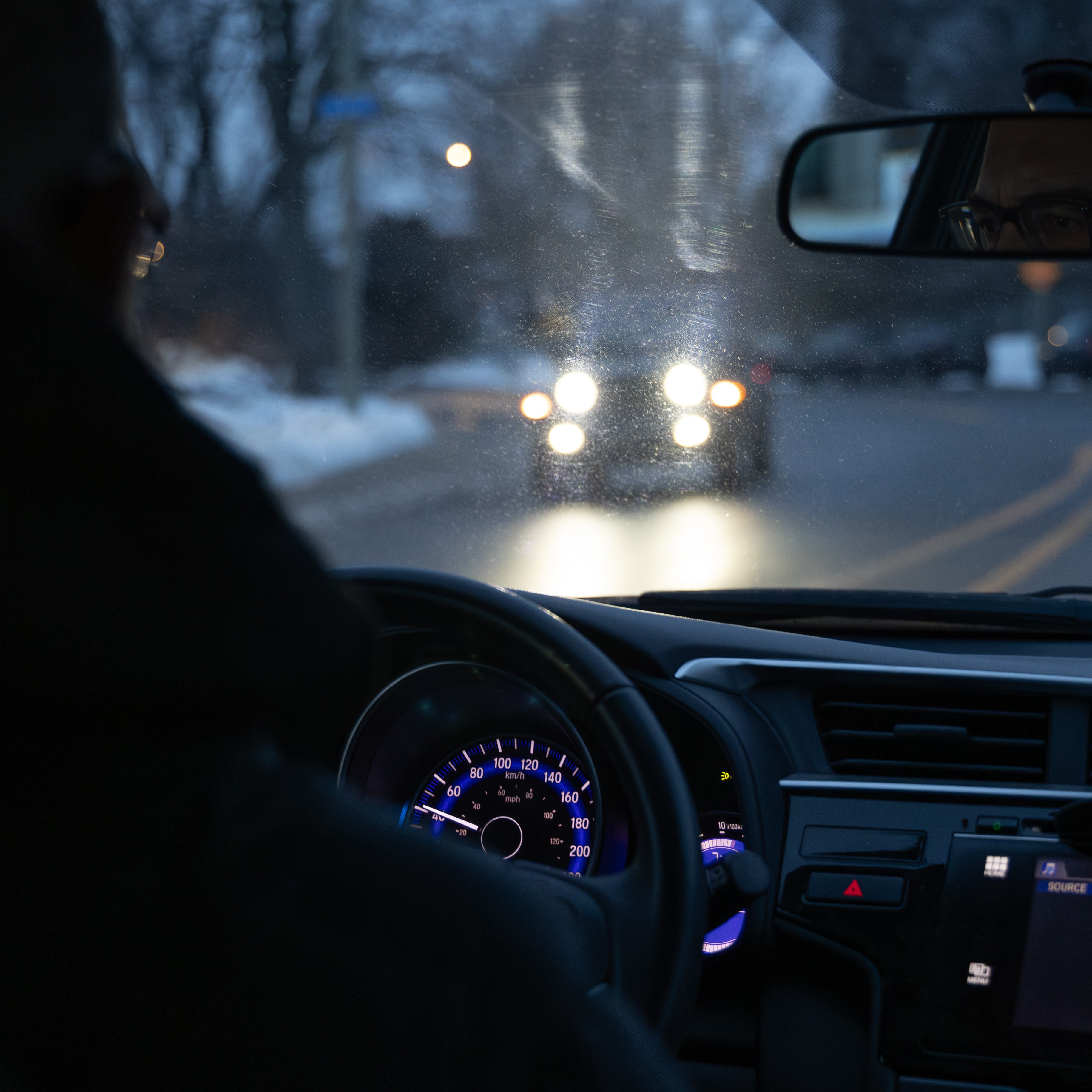 AAA survey finds that glare is worsening and affecting drivers, raising concerns about safety 