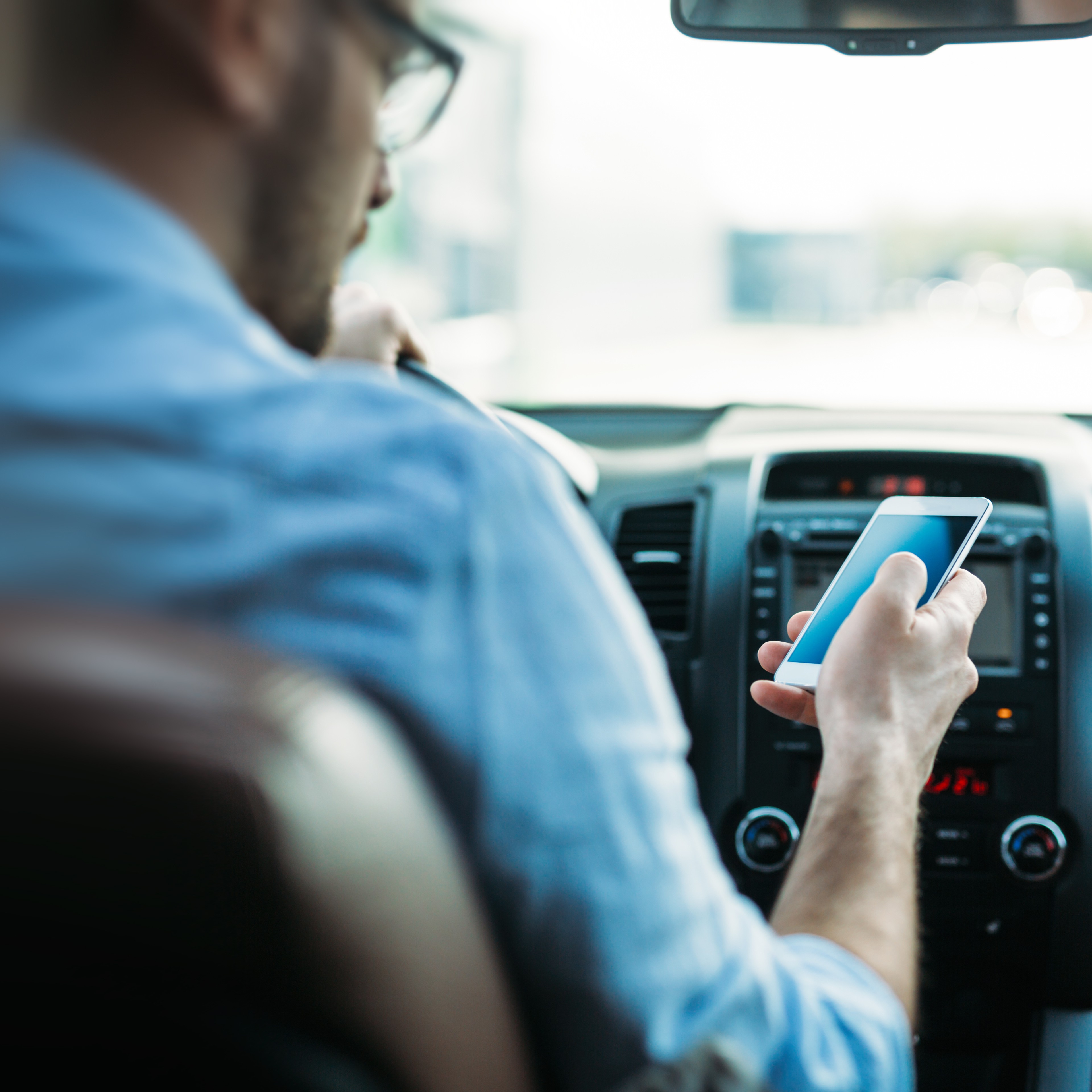 37% of drivers admit to reading messages while driving