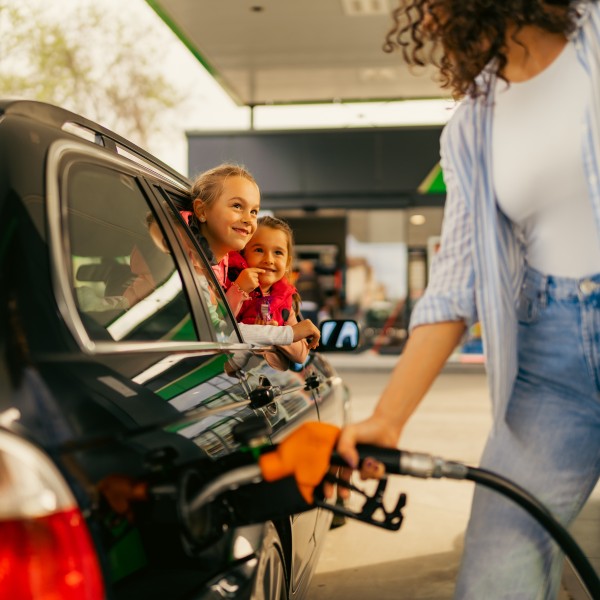 Lower oil prices, rising supply, and softer demand push fuel costs down nationwide